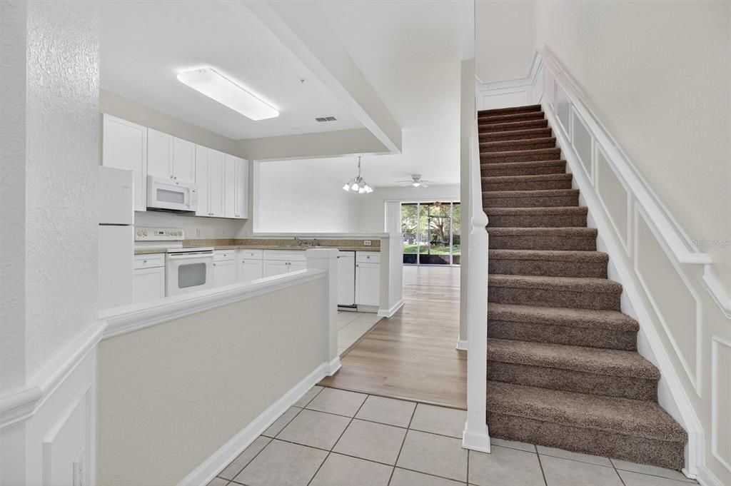Active With Contract: $290,000 (3 beds, 2 baths, 1682 Square Feet)