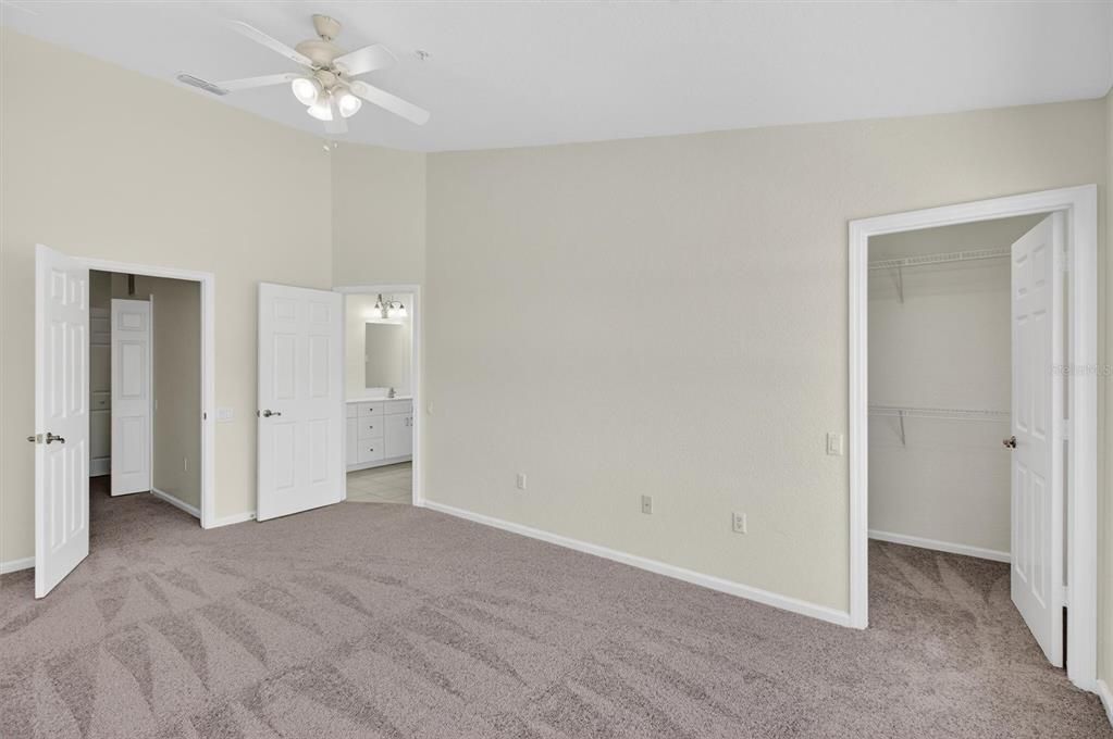 Active With Contract: $290,000 (3 beds, 2 baths, 1682 Square Feet)