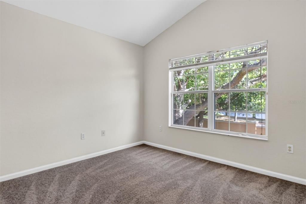 Active With Contract: $290,000 (3 beds, 2 baths, 1682 Square Feet)