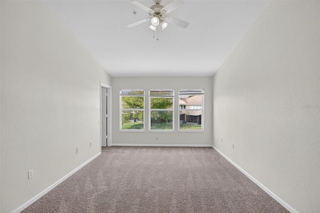 Active With Contract: $290,000 (3 beds, 2 baths, 1682 Square Feet)