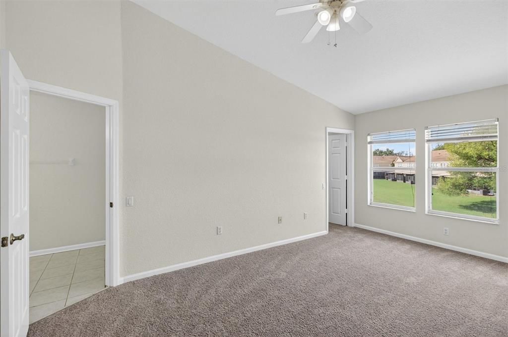 Active With Contract: $290,000 (3 beds, 2 baths, 1682 Square Feet)