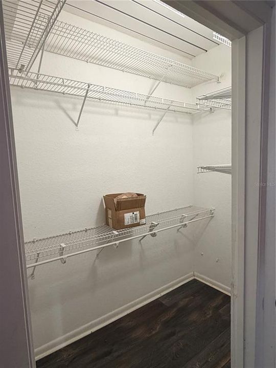Active With Contract: $1,750 (1 beds, 1 baths, 789 Square Feet)