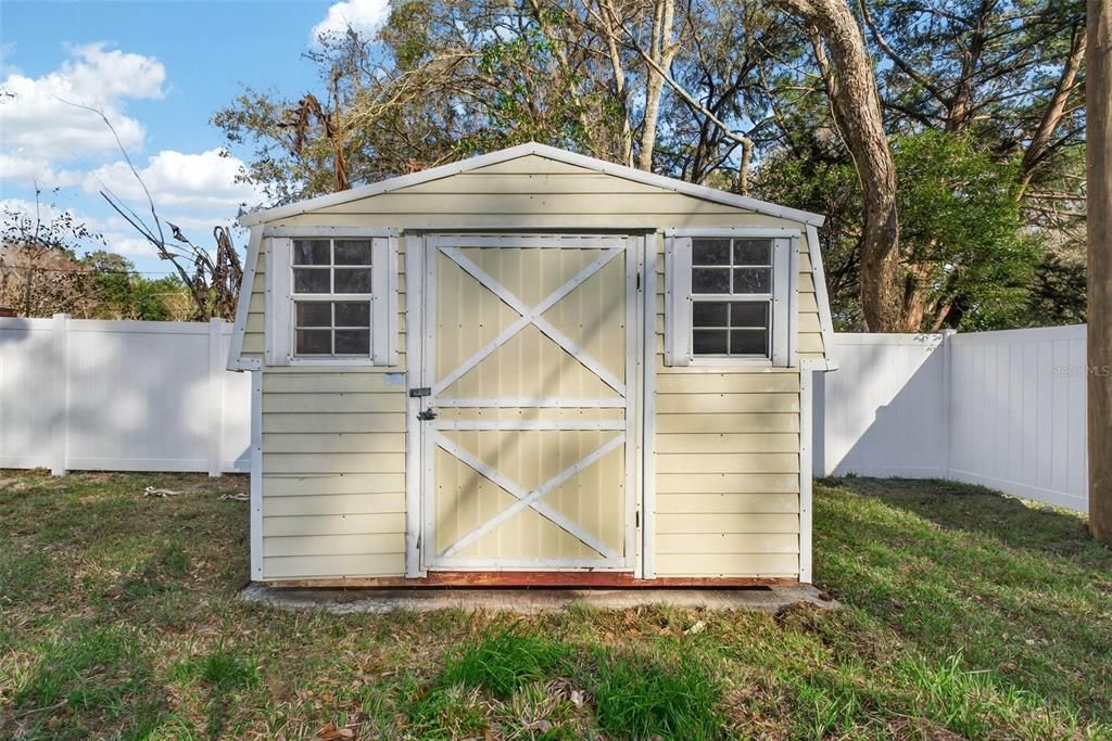 Activo con contrato: $319,900 (3 camas, 2 baños, 1585 Pies cuadrados)