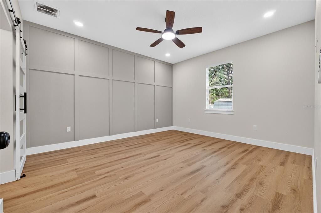 Activo con contrato: $319,900 (3 camas, 2 baños, 1585 Pies cuadrados)