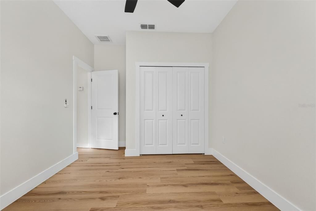 Activo con contrato: $319,900 (3 camas, 2 baños, 1585 Pies cuadrados)