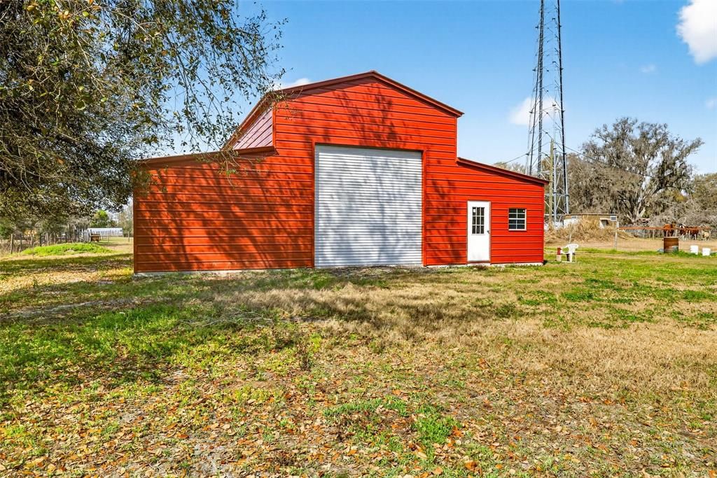 На продажу: $649,000 (10.05 acres)