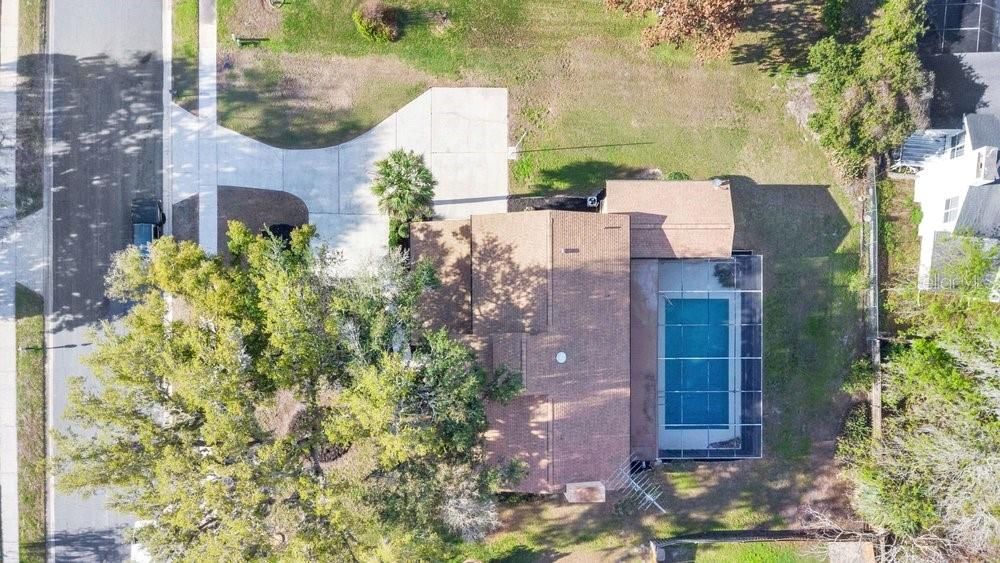 Под контрактом: $499,900 (6 спален, 3 ванн, 3600 Квадратных фут)