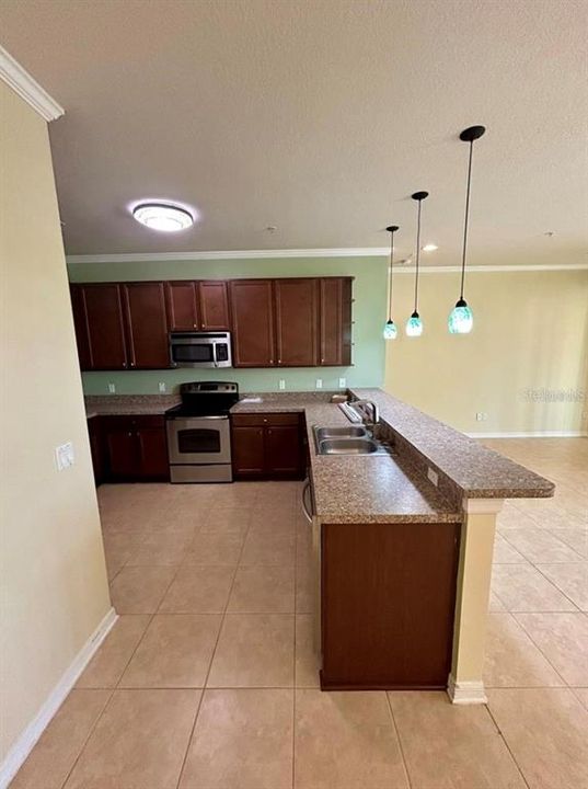 出租: $2,300 (3 贝兹, 2 浴室, 1751 平方英尺)