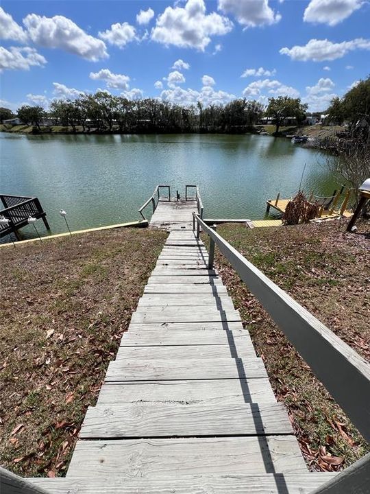 For Sale: $149,900 (2 beds, 2 baths, 1080 Square Feet)