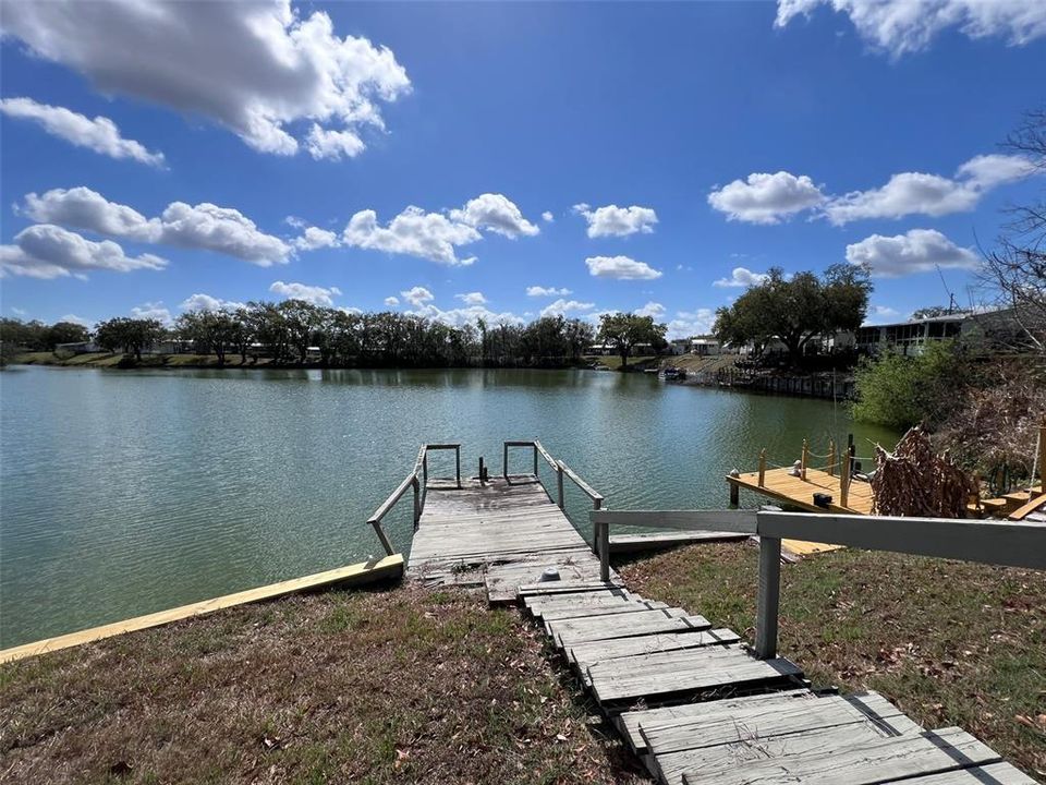 For Sale: $149,900 (2 beds, 2 baths, 1080 Square Feet)