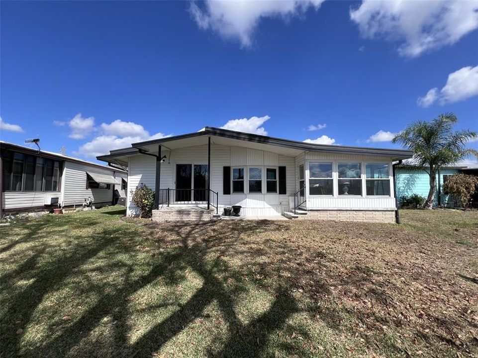 For Sale: $149,900 (2 beds, 2 baths, 1080 Square Feet)