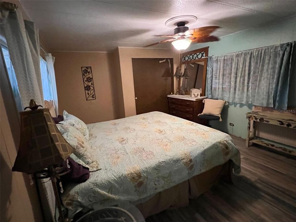 На продажу: $160,000 (2 спален, 2 ванн, 1056 Квадратных фут)