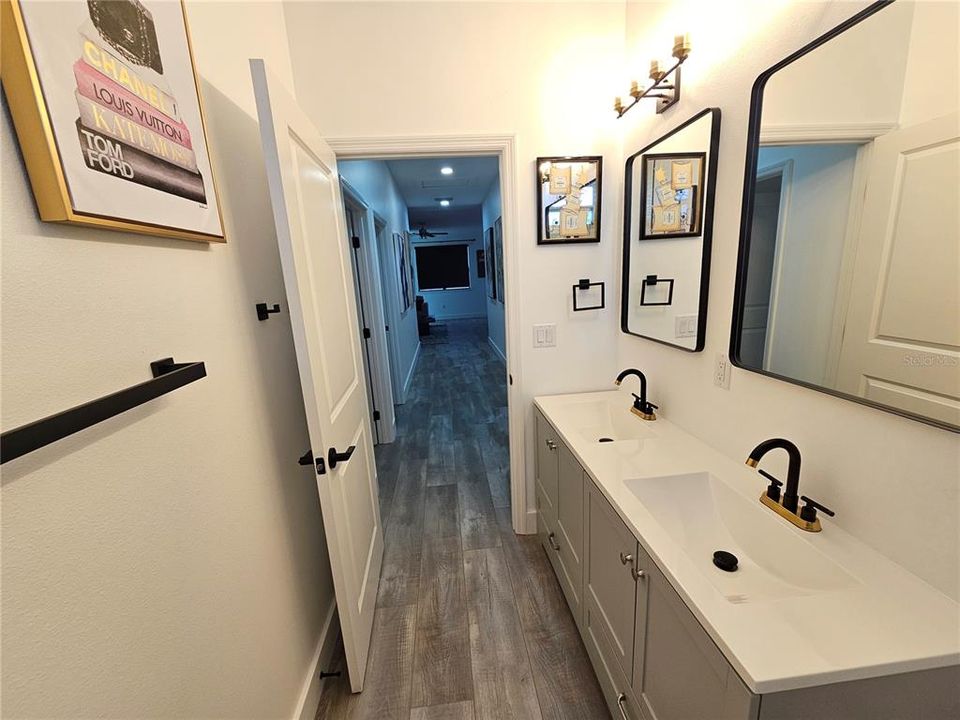В аренду: $6,995 (5 спален, 4 ванн, 2918 Квадратных фут)