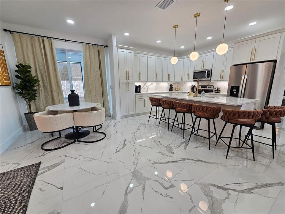 В аренду: $6,995 (5 спален, 4 ванн, 2918 Квадратных фут)