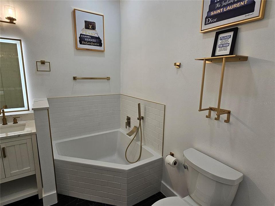В аренду: $6,995 (5 спален, 4 ванн, 2918 Квадратных фут)