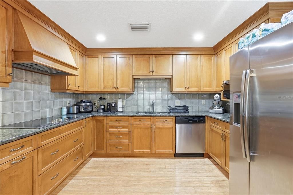 For Sale: $620,750 (4 beds, 2 baths, 2794 Square Feet)
