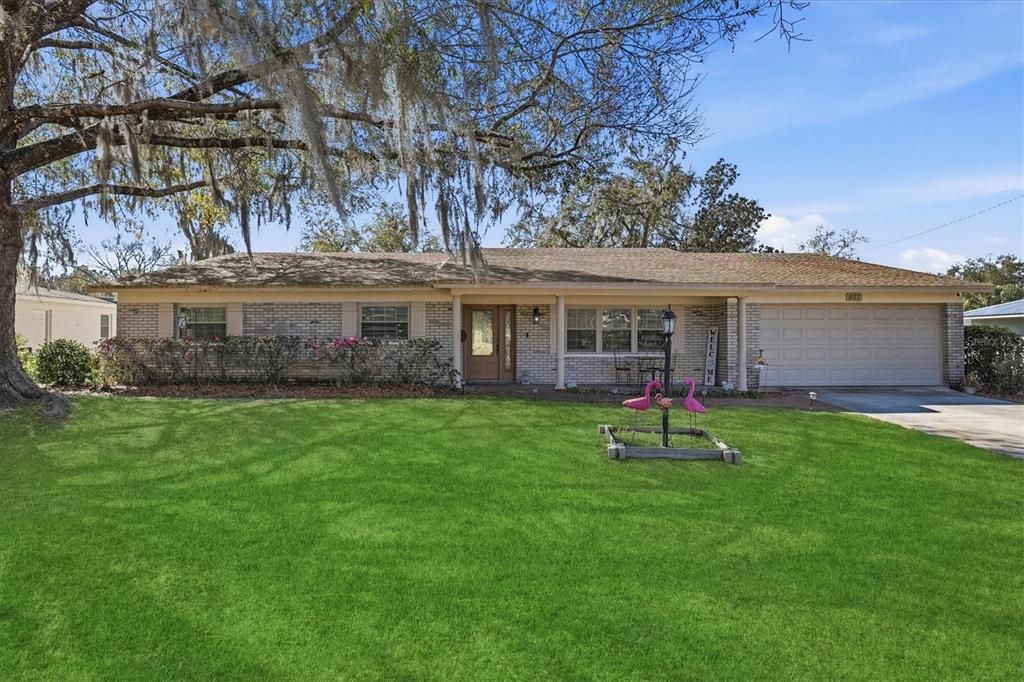 For Sale: $620,750 (4 beds, 2 baths, 2794 Square Feet)