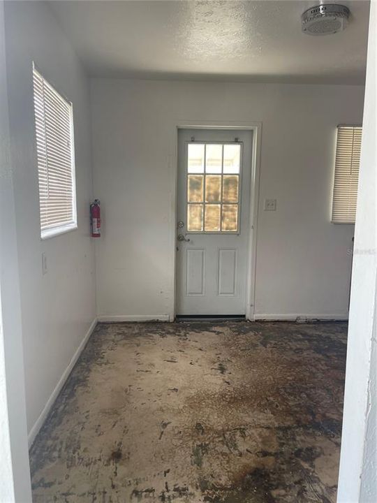 For Sale: $169,900 (0 beds, 0 baths, 792 Square Feet)