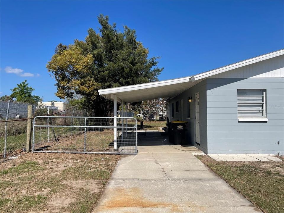 For Sale: $169,900 (0 beds, 0 baths, 792 Square Feet)