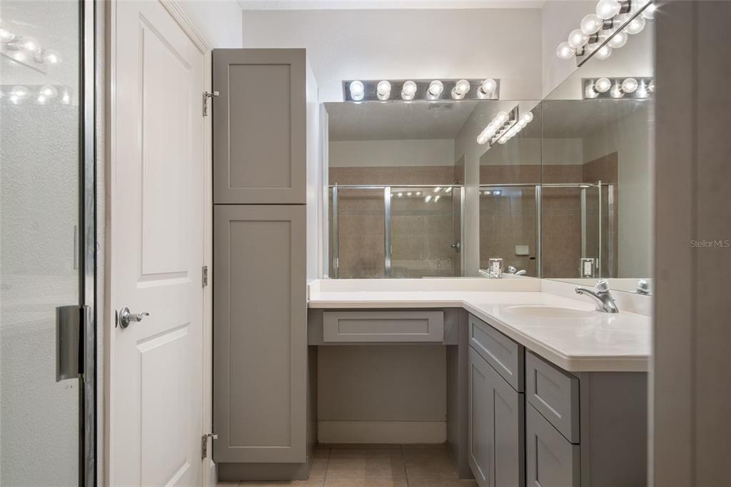 For Sale: $360,000 (2 beds, 2 baths, 1210 Square Feet)