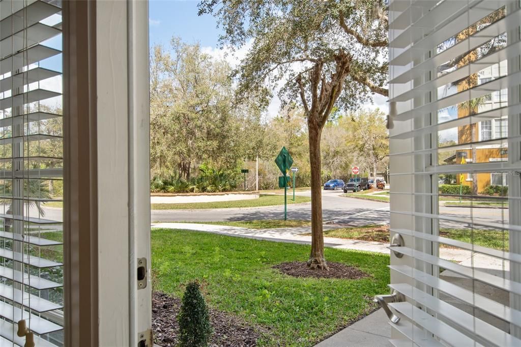 For Sale: $360,000 (2 beds, 2 baths, 1210 Square Feet)