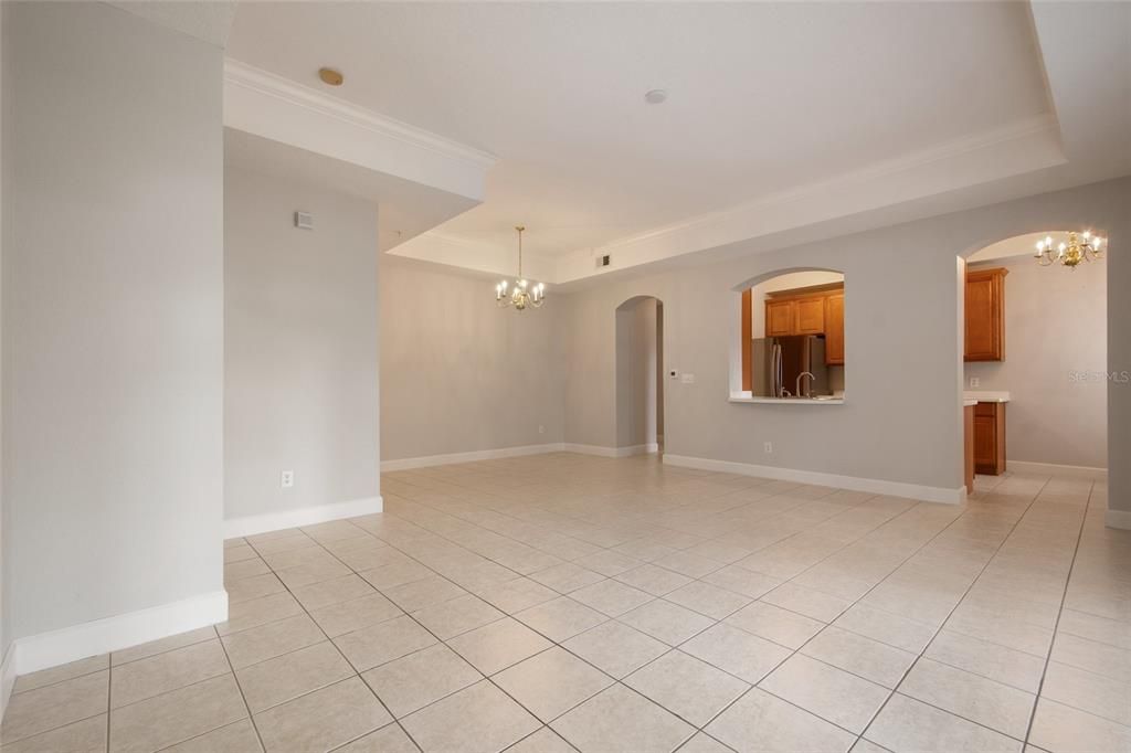 For Sale: $360,000 (2 beds, 2 baths, 1210 Square Feet)