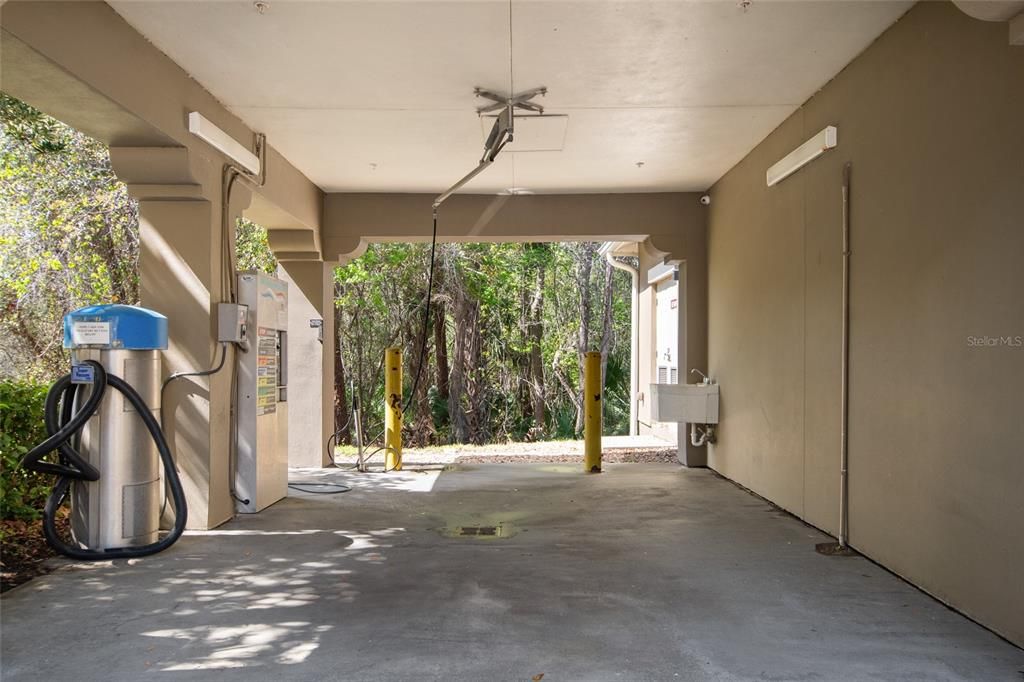 For Sale: $360,000 (2 beds, 2 baths, 1210 Square Feet)