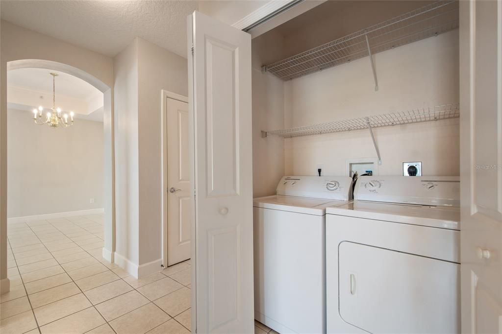 For Sale: $360,000 (2 beds, 2 baths, 1210 Square Feet)