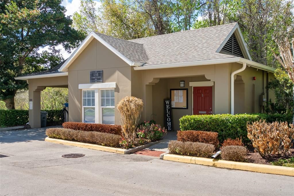 For Sale: $360,000 (2 beds, 2 baths, 1210 Square Feet)