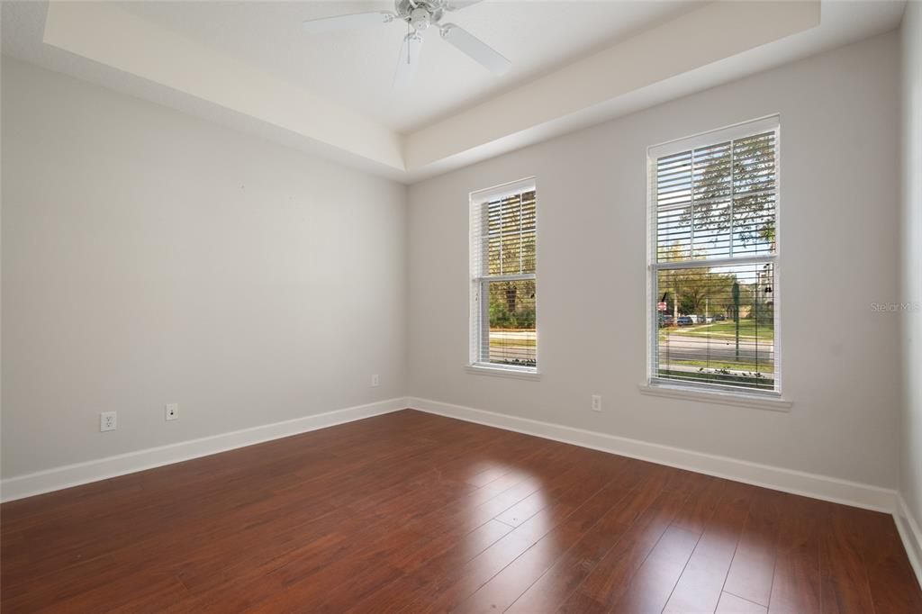 For Sale: $360,000 (2 beds, 2 baths, 1210 Square Feet)