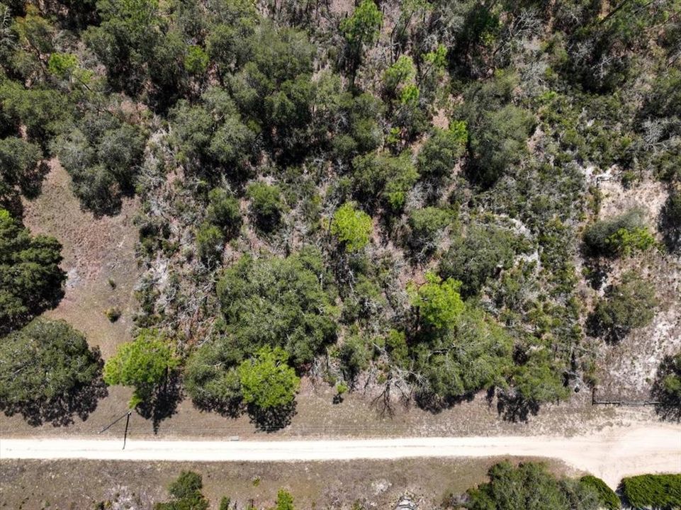 На продажу: $9,900 (0.24 acres)