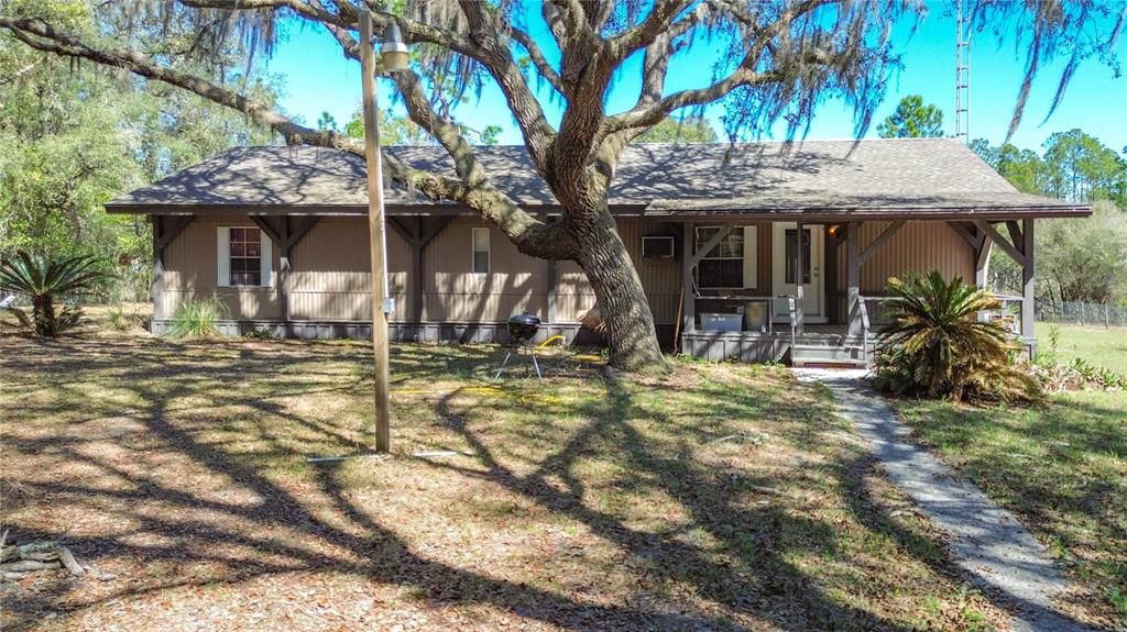 For Sale: $339,999 (4 beds, 2 baths, 2365 Square Feet)