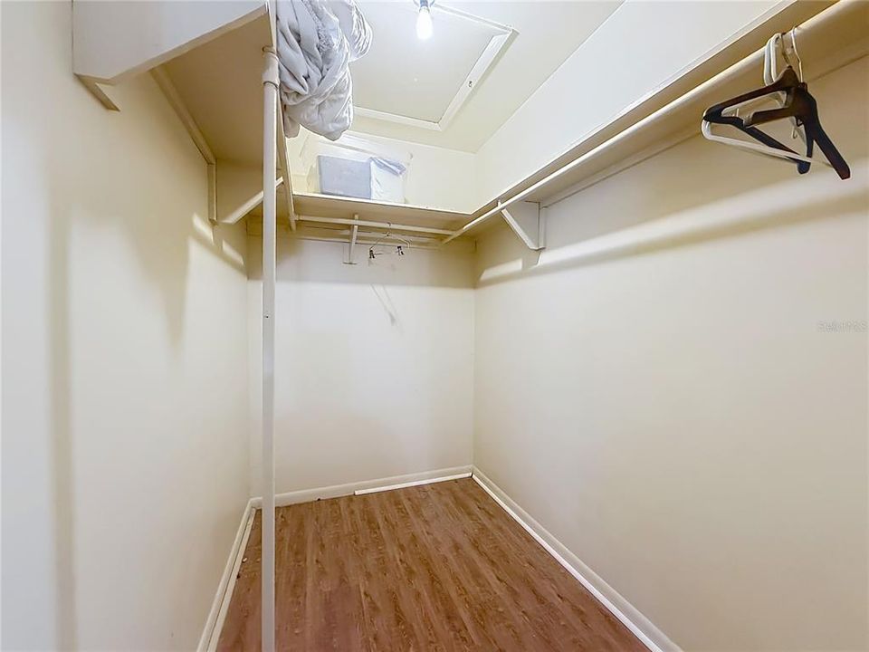 For Sale: $339,999 (4 beds, 2 baths, 2365 Square Feet)