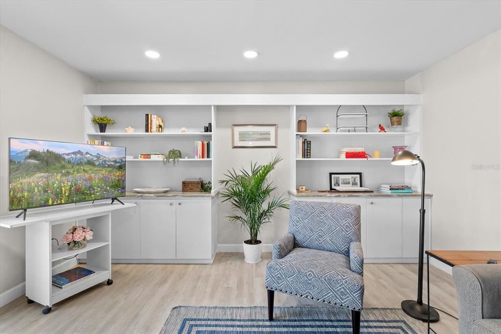 En Venta: $375,000 (3 camas, 2 baños, 2231 Pies cuadrados)