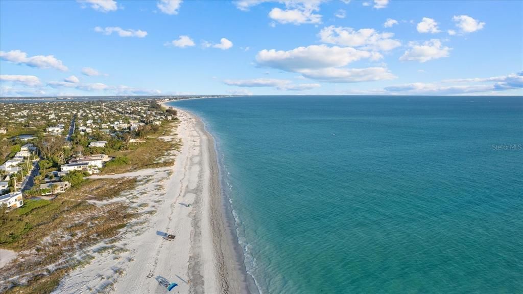 En Venta: $375,000 (3 camas, 2 baños, 2231 Pies cuadrados)