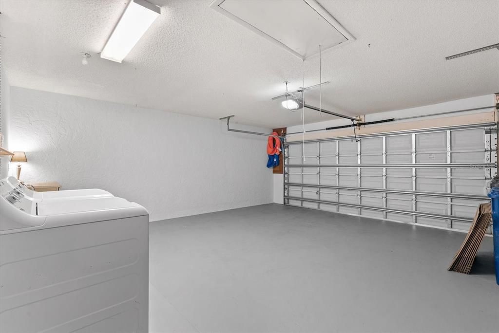 En Venta: $375,000 (3 camas, 2 baños, 2231 Pies cuadrados)