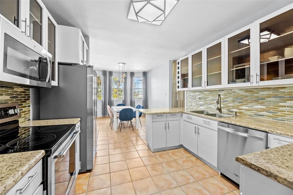 Active With Contract: $369,000 (3 beds, 2 baths, 1896 Square Feet)