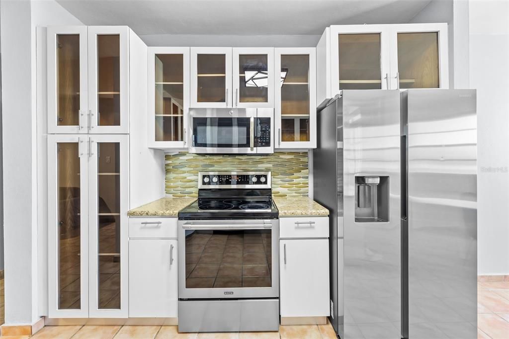 Active With Contract: $369,000 (3 beds, 2 baths, 1896 Square Feet)
