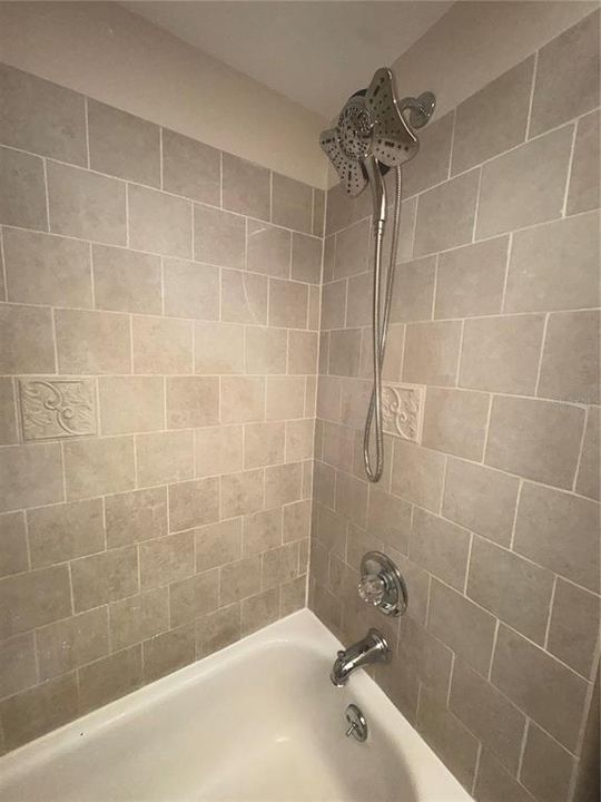 Activo con contrato: $99,000 (2 camas, 1 baños, 1175 Pies cuadrados)