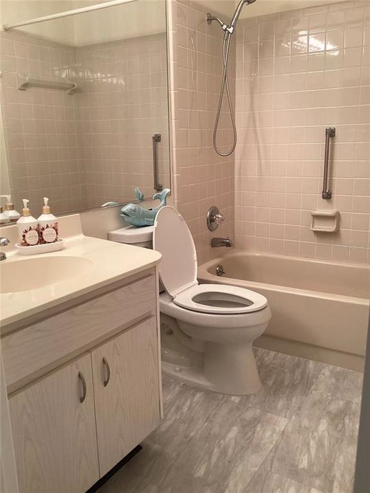 For Sale: $150,000 (2 beds, 2 baths, 1529 Square Feet)