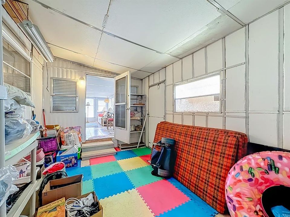 На продажу: $116,000 (2 спален, 2 ванн, 924 Квадратных фут)