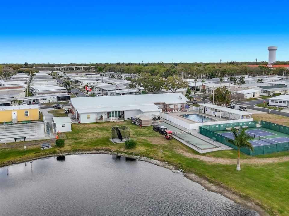 На продажу: $116,000 (2 спален, 2 ванн, 924 Квадратных фут)