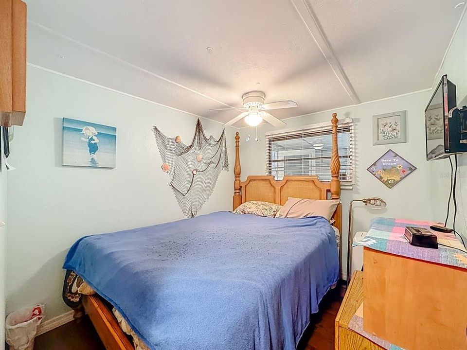 На продажу: $116,000 (2 спален, 2 ванн, 924 Квадратных фут)