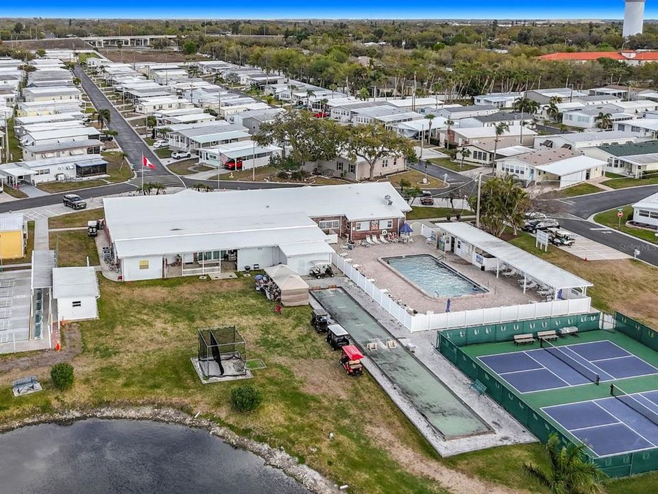 На продажу: $116,000 (2 спален, 2 ванн, 924 Квадратных фут)