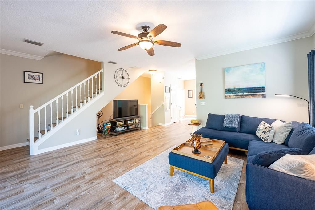 For Sale: $449,900 (3 beds, 2 baths, 1600 Square Feet)