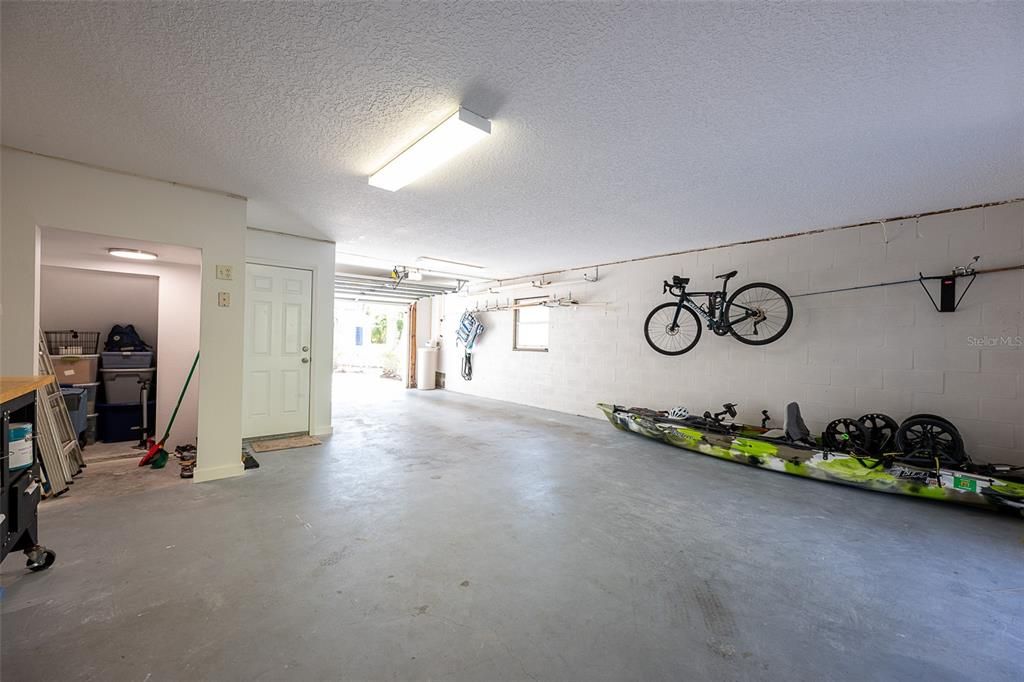 For Sale: $449,900 (3 beds, 2 baths, 1600 Square Feet)