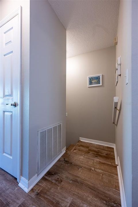For Sale: $449,900 (3 beds, 2 baths, 1600 Square Feet)