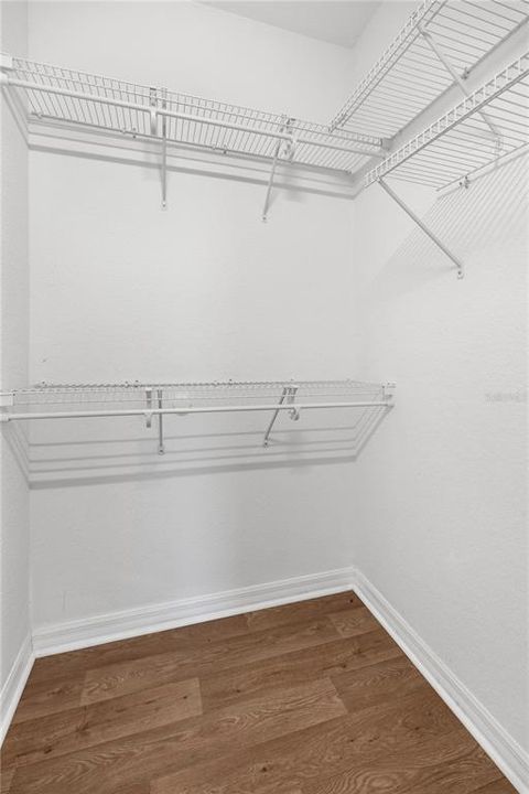 For Sale: $185,900 (3 beds, 2 baths, 1401 Square Feet)