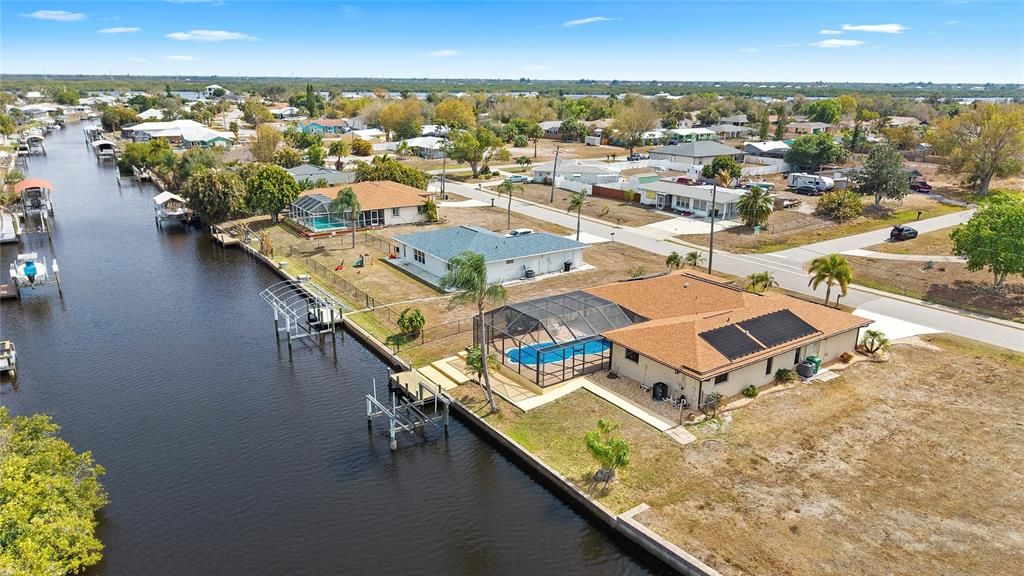 En Venta: $499,000 (3 camas, 2 baños, 2033 Pies cuadrados)