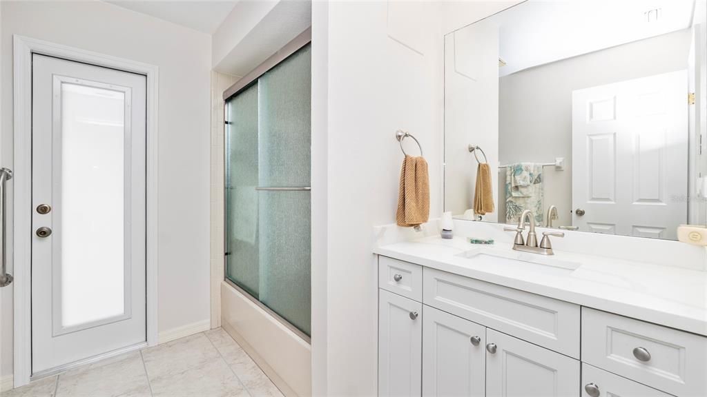 En Venta: $499,000 (3 camas, 2 baños, 2033 Pies cuadrados)